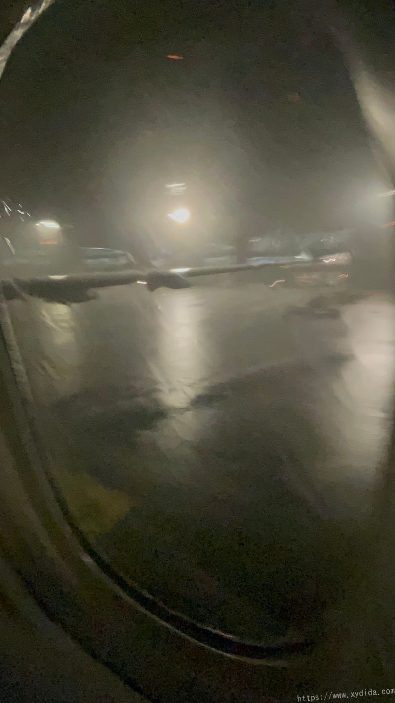 伊斯坦布尔机场下了大雨